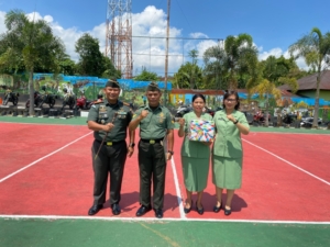 Momen Mengharukan di Lapangan Banteng: Dandim 1612/Manggarai Pimpin Wisuda Purnatugas Prajurit Teladan