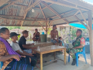 Babinsa Koramil 1602-04/Maurole Laksanakan Komsos dan Pamwil di Desa Ndondo