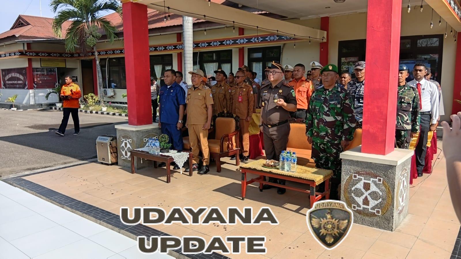 Anggota Koramil 1624-03/Lewoleba Hadiri Apel Gabungan Tanggap Darurat Bencana Hidrometeorologi di Polres Lembata