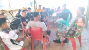 Babinsa Koramil 1602-01/Ende Laksanakan Komsos dan Pamwil Bersama Pemuda Katolik di Sokoria