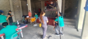 Wujud Kepedulian, Babinsa Koramil 1616-01/Gianyar Dampingi Kegiatan Posyandu di Banjar Pacung