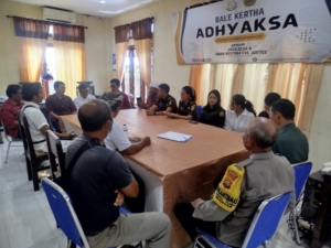 Dukung Penyelesaian Damai, Babinsa dan Bhabinkamtibmas Hadiri Mediasi Permasalahan Tanah di Tegal Tugu