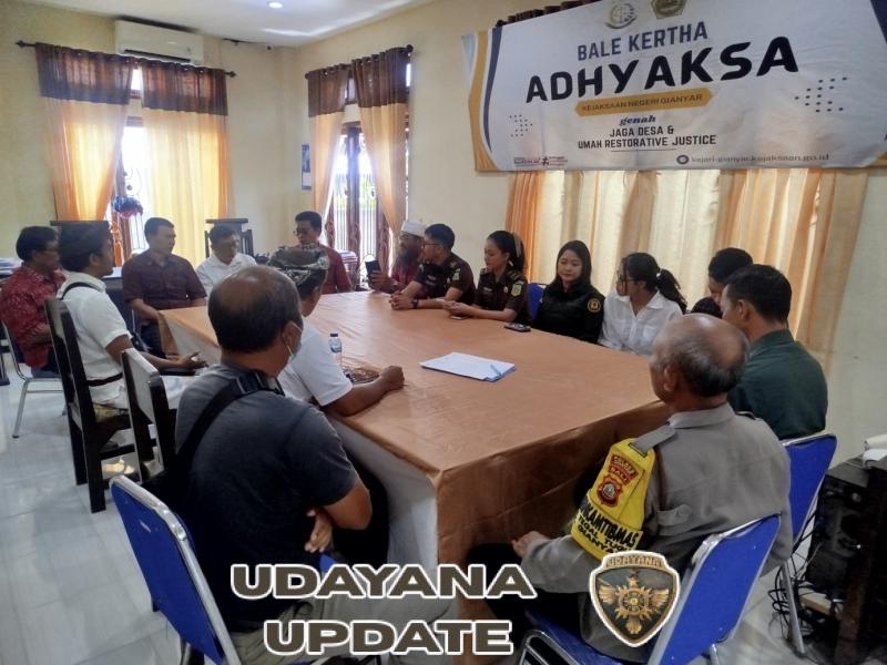 Dukung Penyelesaian Damai, Babinsa dan Bhabinkamtibmas Hadiri Mediasi Permasalahan Tanah di Tegal Tugu