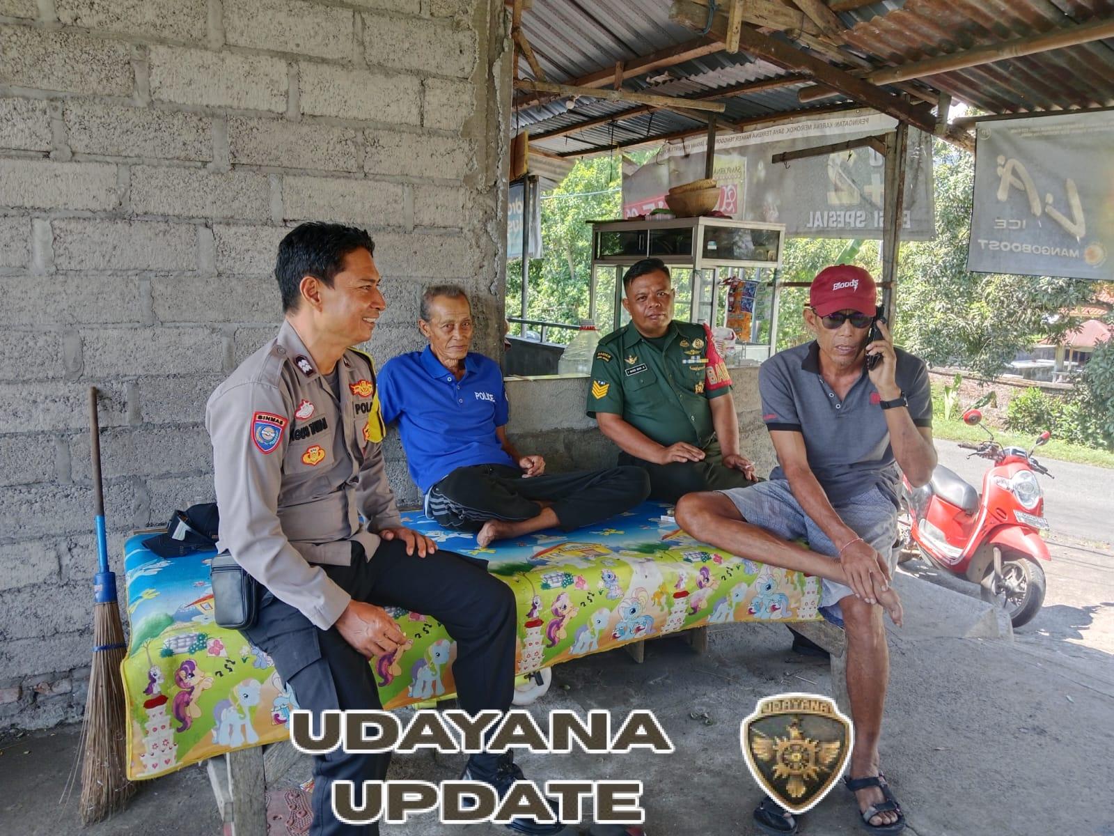 Wujudkan Kondusivitas Wilayah, Babinsa Rangdu Laksanakan Komsos Bersama Tokoh Masyarakat