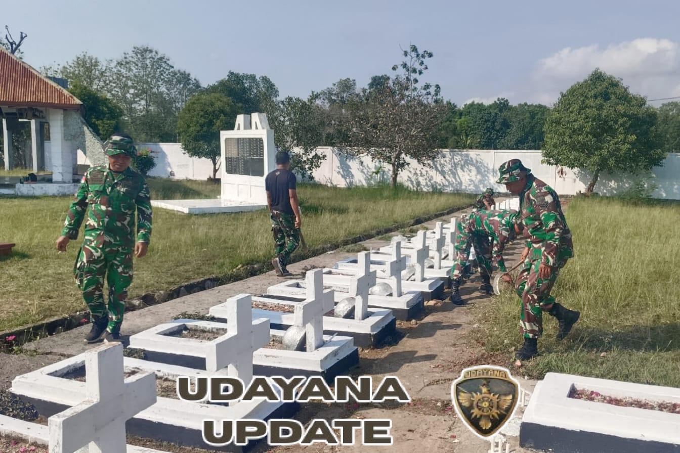 Rawat Makam Para Pahlawan Bangsa, Personil TNI Kodim Belu Bersihkan TMP Seroja Haliwen
