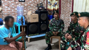 Warga Serahkan Senjata Springfield, Bukti Kepercayaan kepada Satgas Yonarmed 12 Kostrad