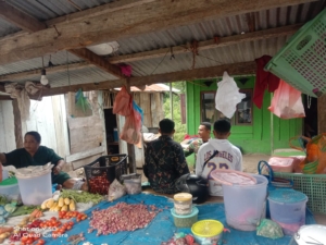 Babinsa 1602-01 Ende Gelar Komsos dan Pamwil, Wujudkan Kamtibmas Desa Ndorurea 1