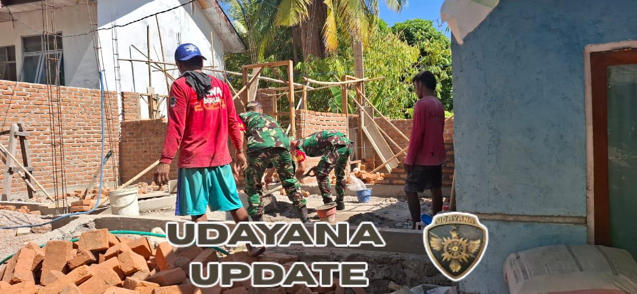 Babinsa Omesuri Turun Langsung Bantu Warga di Desa Normal