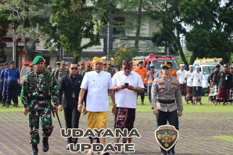 Dandim 1623/Karangasem menghadiri Apel Kesiapan Bencana Alam dalam rangka tanggap darurat bencana Hidrometeorologi