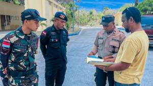 Gelar Operasi TASBARA, Satgas Pamtas Yonarhanud 2 Kostrad Bersama PLBN Wini Amankan 11 Pelanggar Batas dan 3 Dokumen Kendaraan Bermasalah