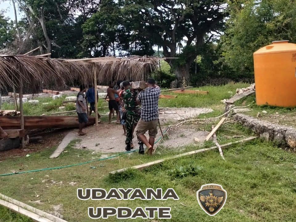 TNI dan Masyarakat Sodana Perkuat Kebersamaan Lewat Gotong Royong