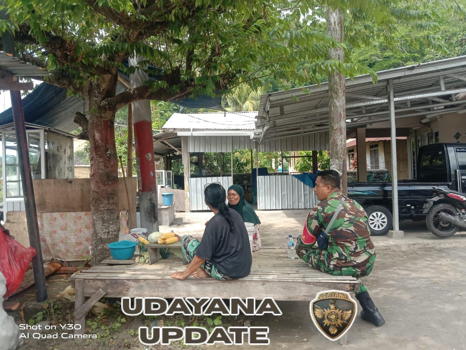 Babinsa Ende Aktif Laksanakan Komsos dan Pamwil, Tingkatkan Rasa Aman Masyarakat