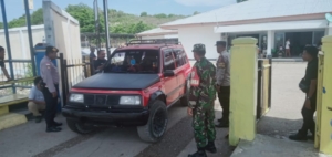 Babinsa Ofalangga Dampingi Pemeriksaan Sumur Bor Bantuan TNI–BNPB: Air Lancar, Warga Gembira