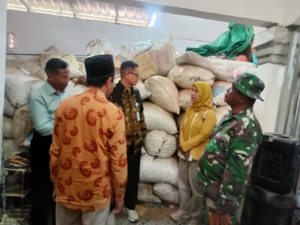 Koramil 07/Monta Dukung Penuh Seminar Nasional di Desa Kuta, Bima