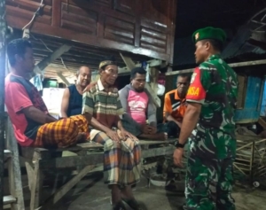 Babinsa Koramil 1608-07/Monta Gelar Patroli dan Ronda Malam Jaga Keamanan