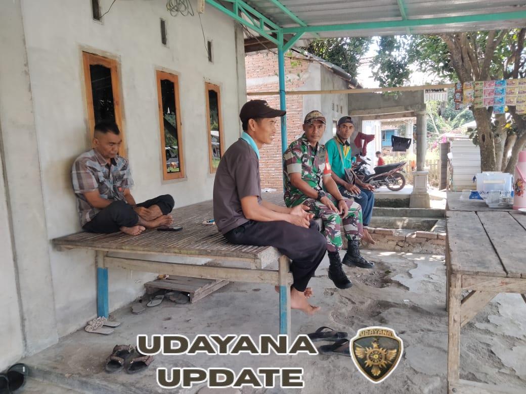 Serda Bukhari Babinsa Desa Tebo Aktif Laksanakan Komsos dan Monitoring Wilayah untuk Wujudkan Kamtibmas