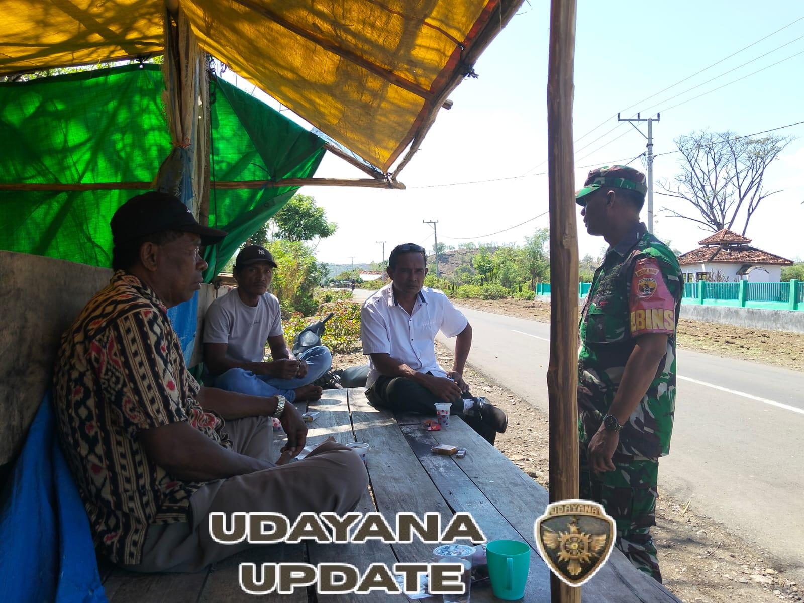 Babinsa Oisaro Ajak Warga Jaga Kamtibmas dan Harmoni Sosial