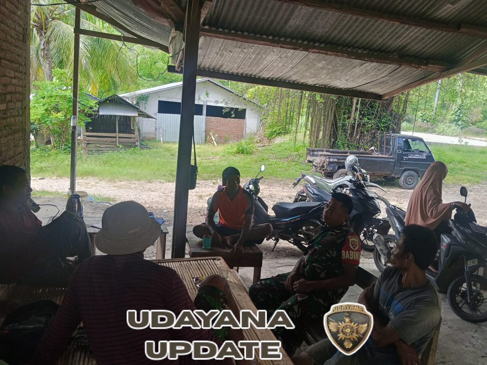 Babinsa Desa Dasan Anyar Serda Yakub Gelar Patroli dan Komsos Jaga Kondusivitas Wilayah