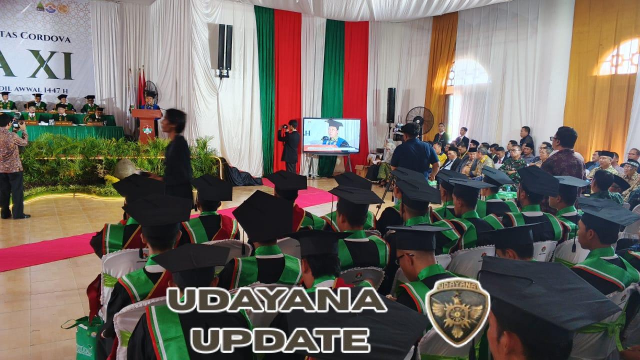 Babinsa Serda A. Rahman Dampingi dan Sukseskan Wisuda XI S1 Universitas CORDOVA di Menala
