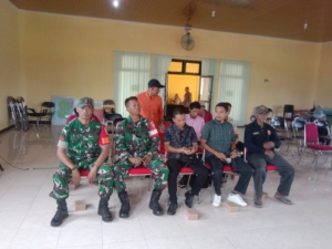 Babinsa Koramil 1628-01/Taliwang Giat Ciptakan Lingkungan Aman dan Damai di Brang Ene