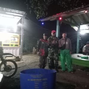 ‎Aparat Teritorial Koramil Ropang Sigap Amankan Wilayah Lewat Patroli Malam