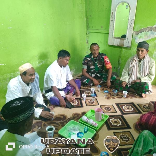 Babinsa Dompu Hadiri Syukuran Warga dan Ajak Masyarakat Jaga Kamtibmas