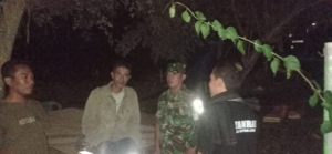 Koramil 1628-05/Jereweh Tingkatkan Keamanan Wilayah Lewat Patroli Malam.