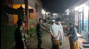 Babinsa Gelora Gelar Patroli Malam Jaga Kamtibmas di Kecamatan Sikur