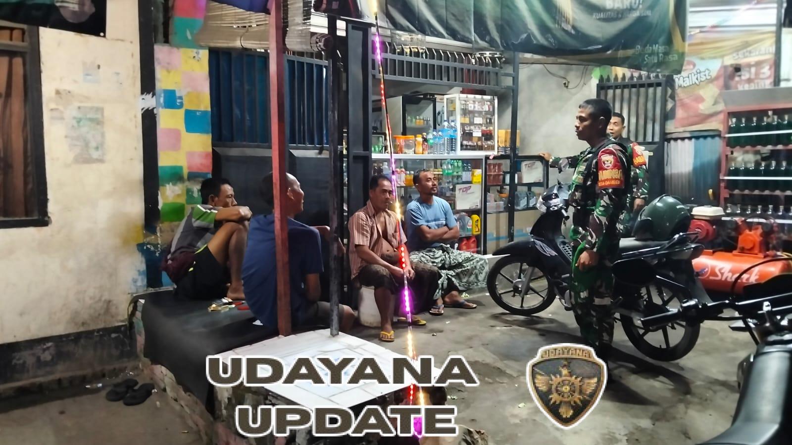 Babinsa Danger Gelar Patroli Kongkow-Kongkow, Ingatkan Warga Siaga Musim Penghujan