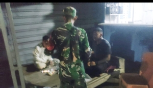 Babinsa Puncak Jeringo Gelar Patroli Malam di Pelabuhan Kayangan Jaga Kamtibmas