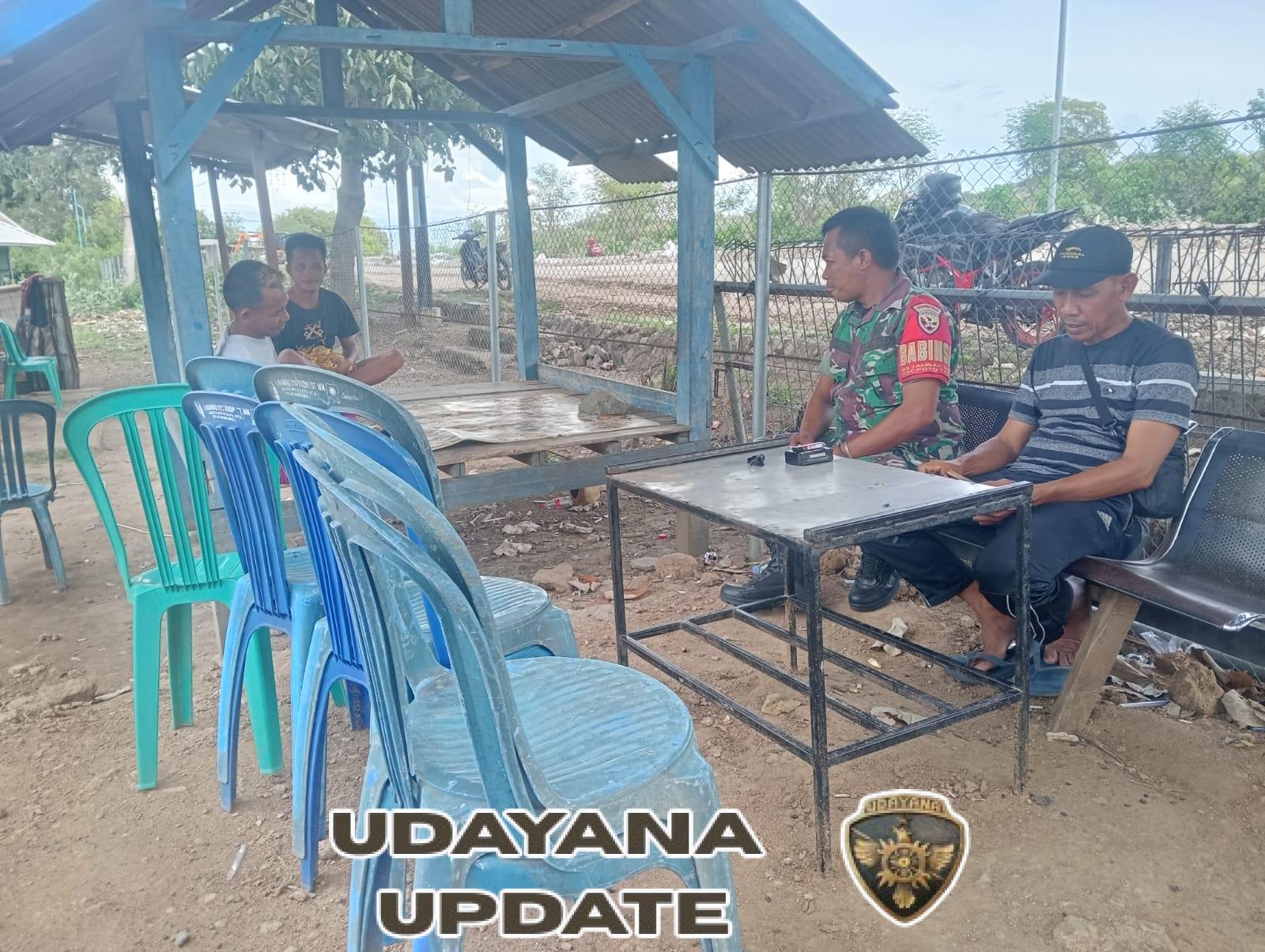 Babinsa Desa Tambak Sari Gelar Komsos, Tekankan Pentingnya Menjaga Keamanan Desa