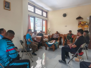 Batituud Koramil 1623-04/Sidemen hadiri rakor Pengamanan Lalu Lintas Pada Ruas Jalan Provinsi dalam rangka antisipasi Parkir Liar.