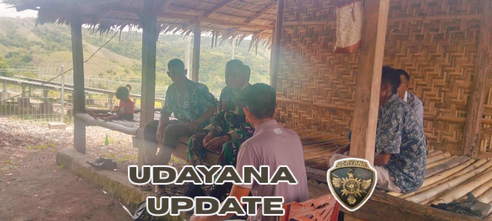 Babinsa Koramil 02/Walakaka Sapa Warga Parirara Lewat Komsos