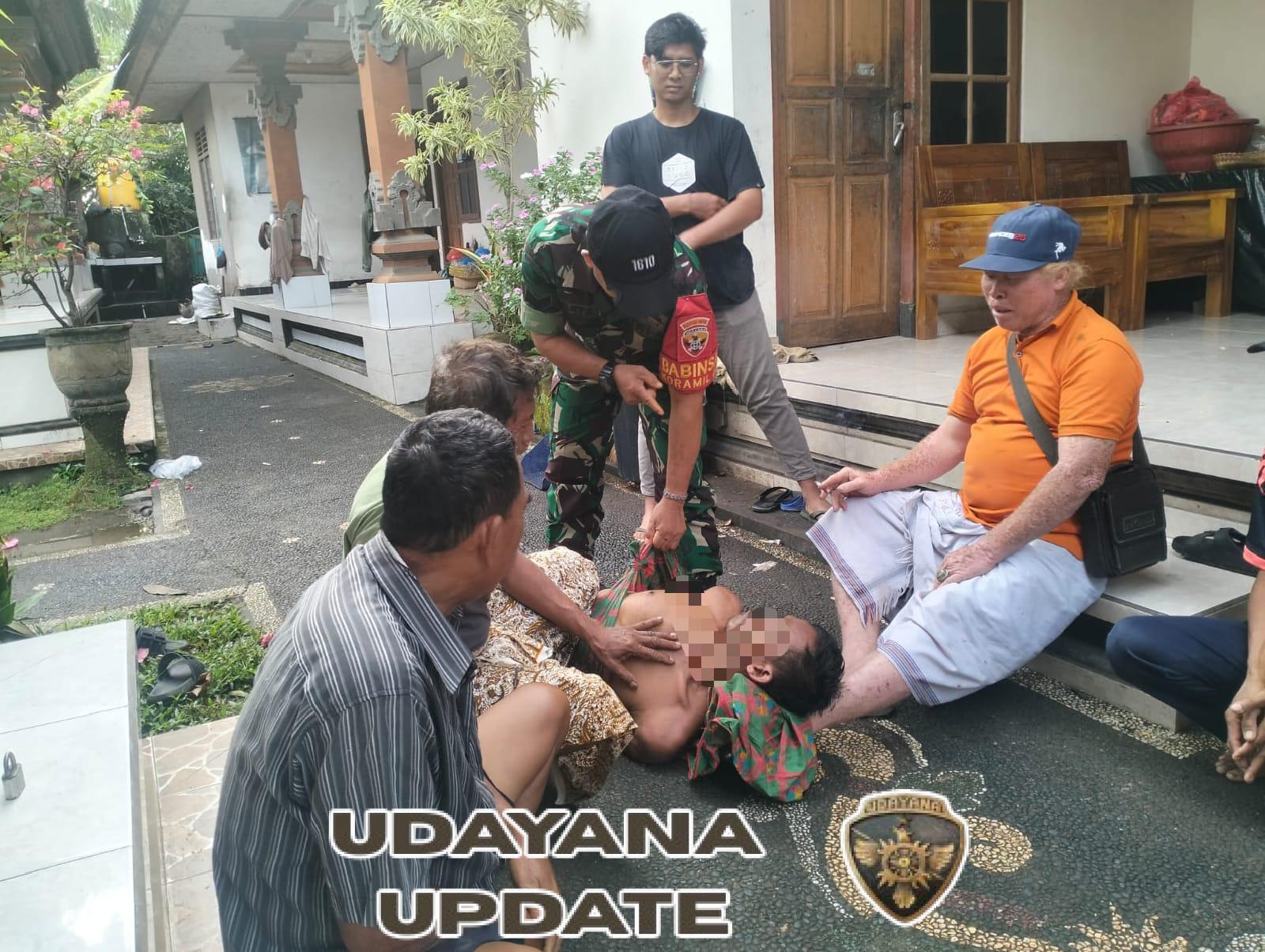 Babinsa Koramil Banjarangkan Dampingi Dinsos Evakuasi ODGJ Di Dusun Kawan