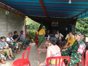 Merangkai Kebersamaan,Komsos TNI dan I Ketut Santiasa, Mendorong Sinergi di Desa Sepang”