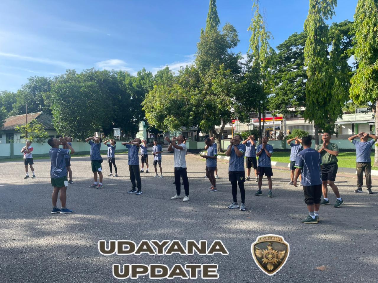 ‎Prajurit Kodim 1607/Sumbawa Ikuti Lari 5 KM dalam Uji Aplikasi Army Fit