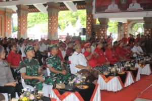 Dandim 1619/Tabanan Hadiri Sarasehan Petani Muda Milenial di Gedung Kesenian I Ketut Maria
