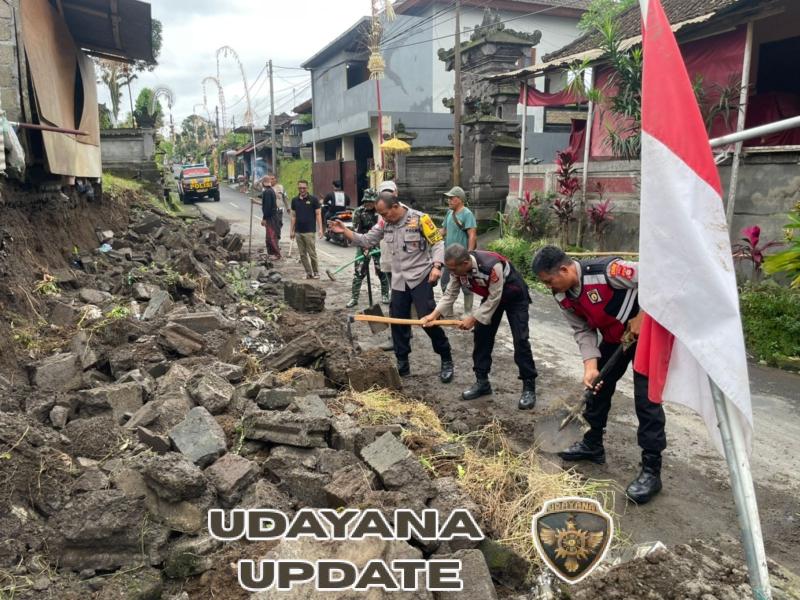 Pl Melinggih Bergerak Cepat Buka Akses Jalan Tertutup Longsor