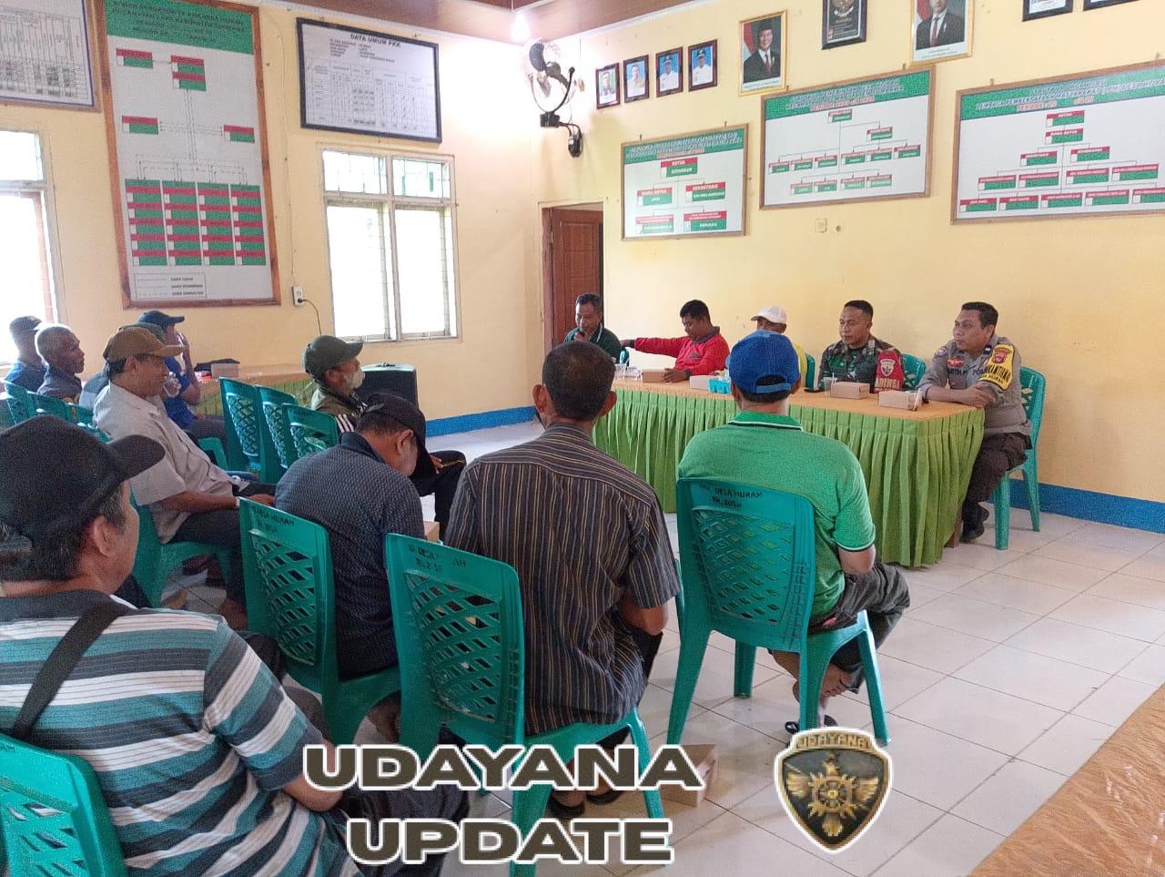 Pastikan Penyaluran Tepat Sasaran, Babinsa Hadiri Rapat Pupuk Subsidi di Lape