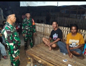 Babinsa Parangina Gelar Patroli Siskamling Cegah Gangguan Kamtibmas di Sape dan Lambu