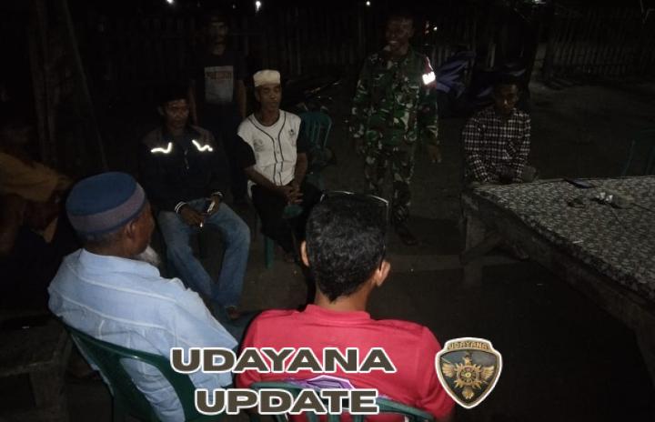 Babinsa Doropeti Bersama Warga Laksanakan Ronda Malam Cegah Gangguan Kamtibmas