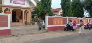 Babinsa Koramil 1627-01/Ba’a Laksanakan Pengamanan Ibadah di Gereja GMIT Efata Lekioen