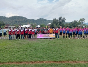 Babinsa Koramil 1628-05/Jereweh Amankan Pembukaan Turnamen Sepak Bola Bintang Taruna Cup KU-17 Tahun 2025