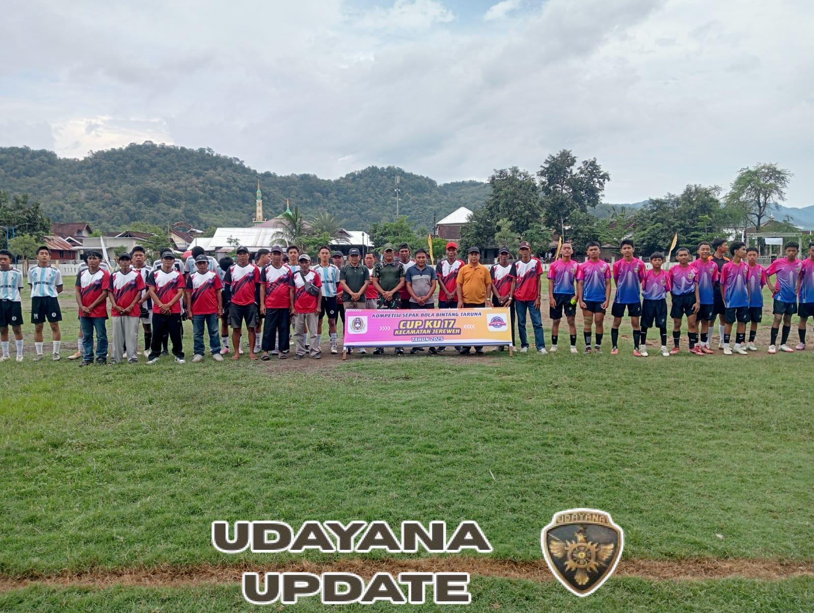 Babinsa Koramil 1628-05/Jereweh Amankan Pembukaan Turnamen Sepak Bola Bintang Taruna Cup KU-17 Tahun 2025