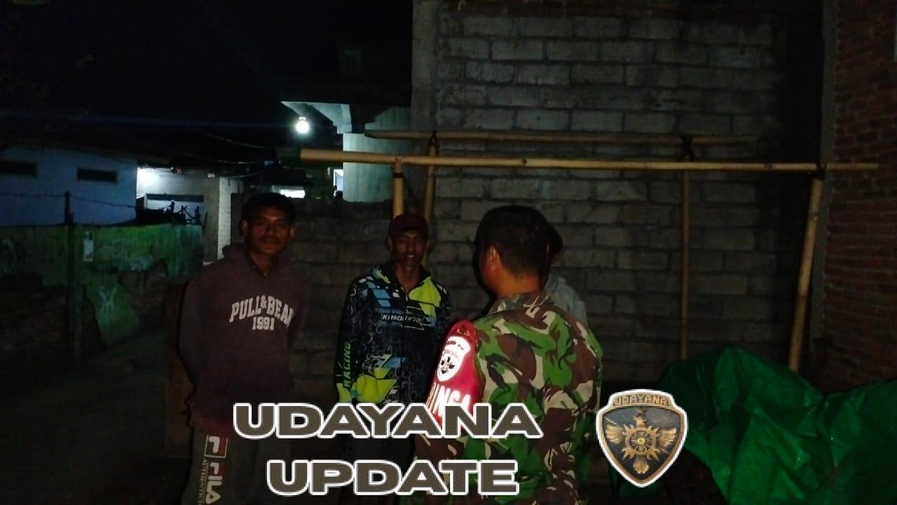 Babinsa Koramil 1614-01/Dompu dan Karang Taruna Gelar Ronda Malam di Desa Sorisakolo