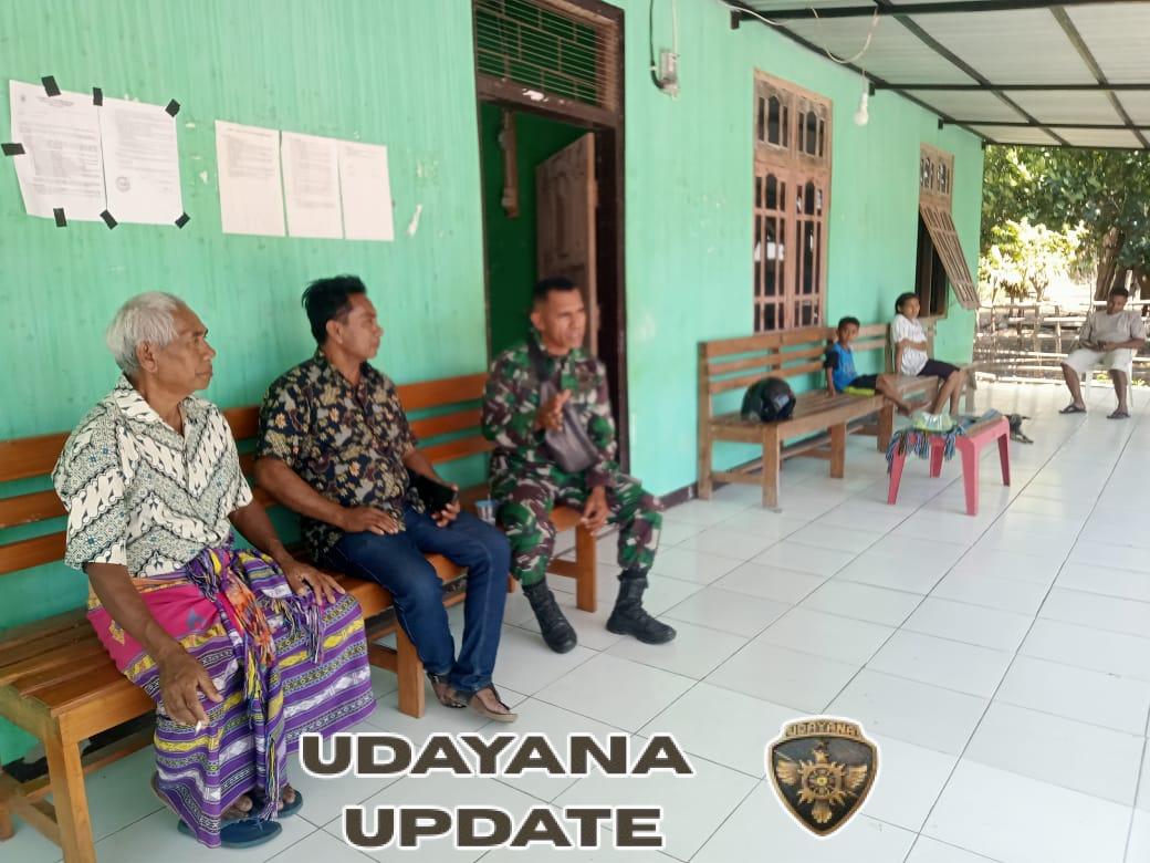 Babinsa Nuataus Ajak Tokoh Adat Bahas Lahan Koperasi