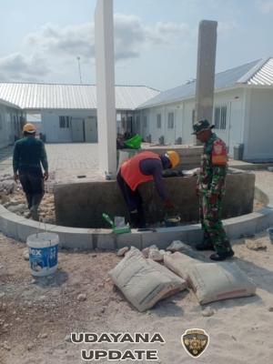 Babinsa Rote Timur Kawal Pembangunan Kawasan Sentra Industri Garam Nasional (K-SIGN)