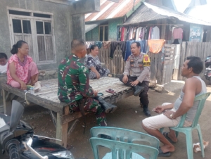 Babinsa Labuhan Lalar Gelar Komsos Ajak Warga Jaga Keamanan dan Ketertiban Wilayah