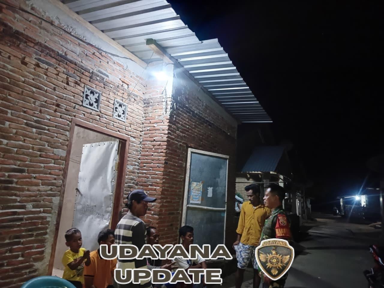 Babinsa Desa Jala dan Karang Taruna Gelar Patroli Malam Jaga Kamtibmas