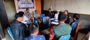 Dukung Penyelesaian Konflik Secara Damai, Babinsa Bitera Dampingi Eksekusi Putusan Pengadilan